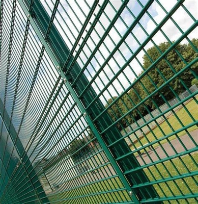 ISO9001 868 Hàng rào kim loại hàn Bột sơn tĩnh điện Hàng rào 50 * 150mm