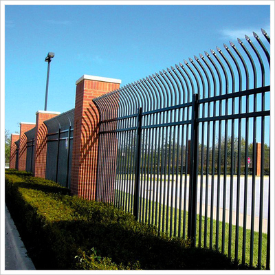 Hàng rào sân vườn bằng sắt rèn màu RAL màu đen 2400mmL X 2100mmH