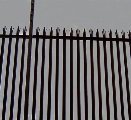 Hàng rào Palisade Châu Âu phủ PVC nhúng nóng cho ngoài trời
